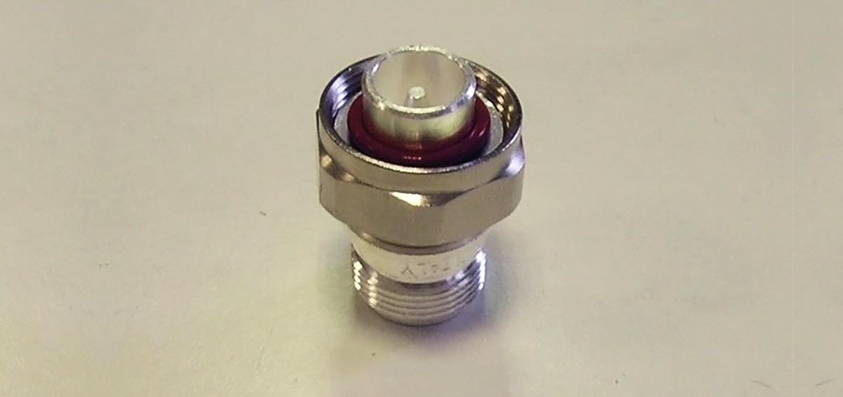 4.1/9.5 Mini-DIN adaptor series for LTE